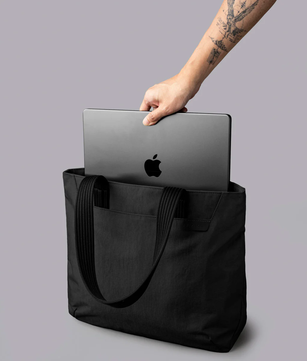 Flight Tote (M) - Image 16