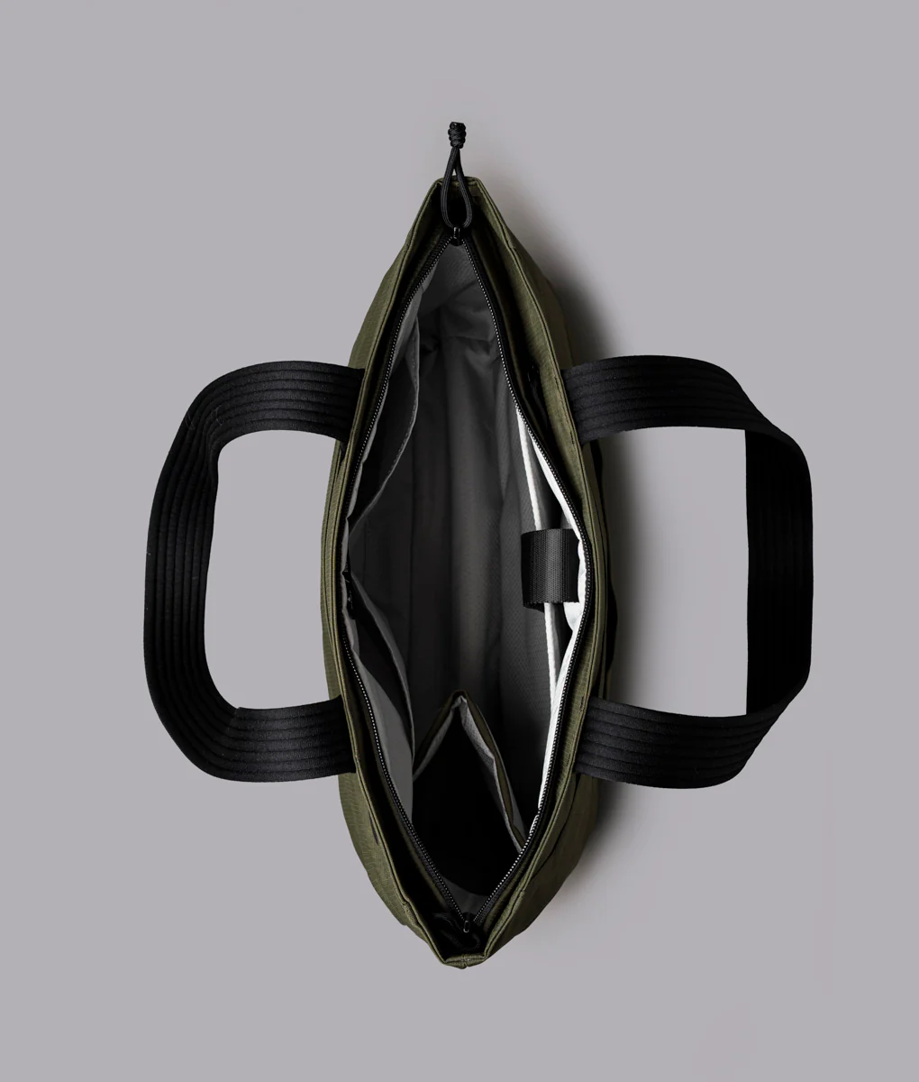 Flight Tote (M) - Image 38
